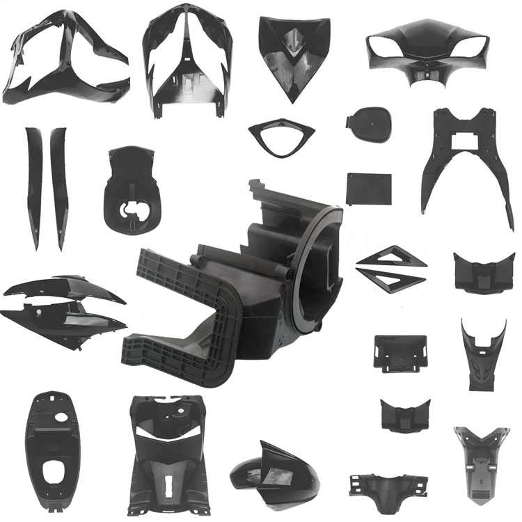 গাড়ির প্লাস্টিকের যন্ত্রাংশ তৈরি করছে ছাঁচনির্মাণ