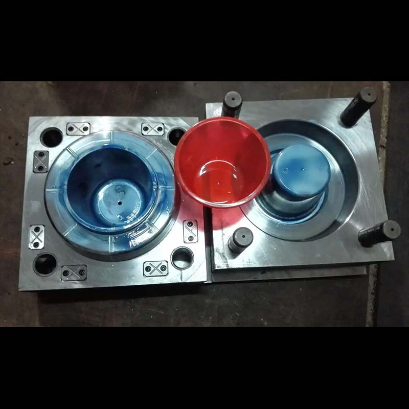 Plastic cup molding