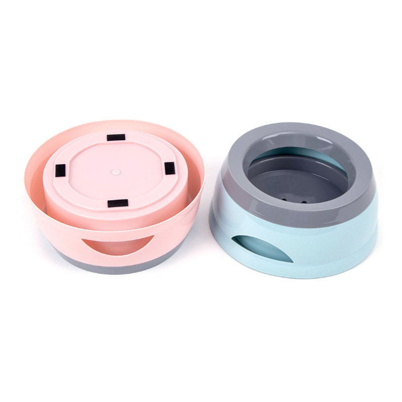 Travel Pet Bowl Molding