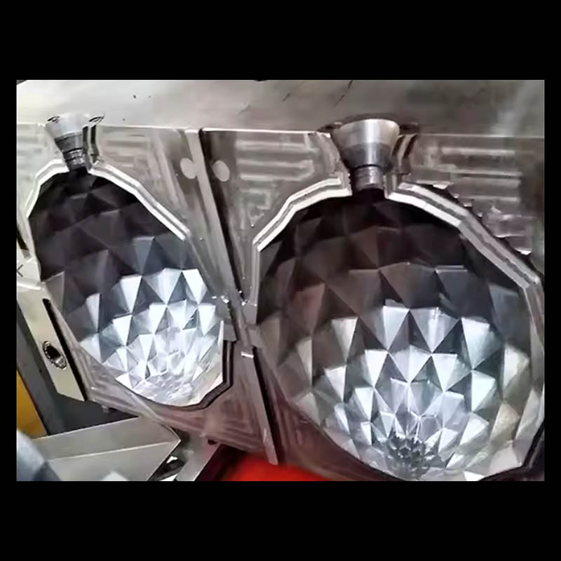 প্রাচীর প্রদীপ ছাঁচনির্মাণ